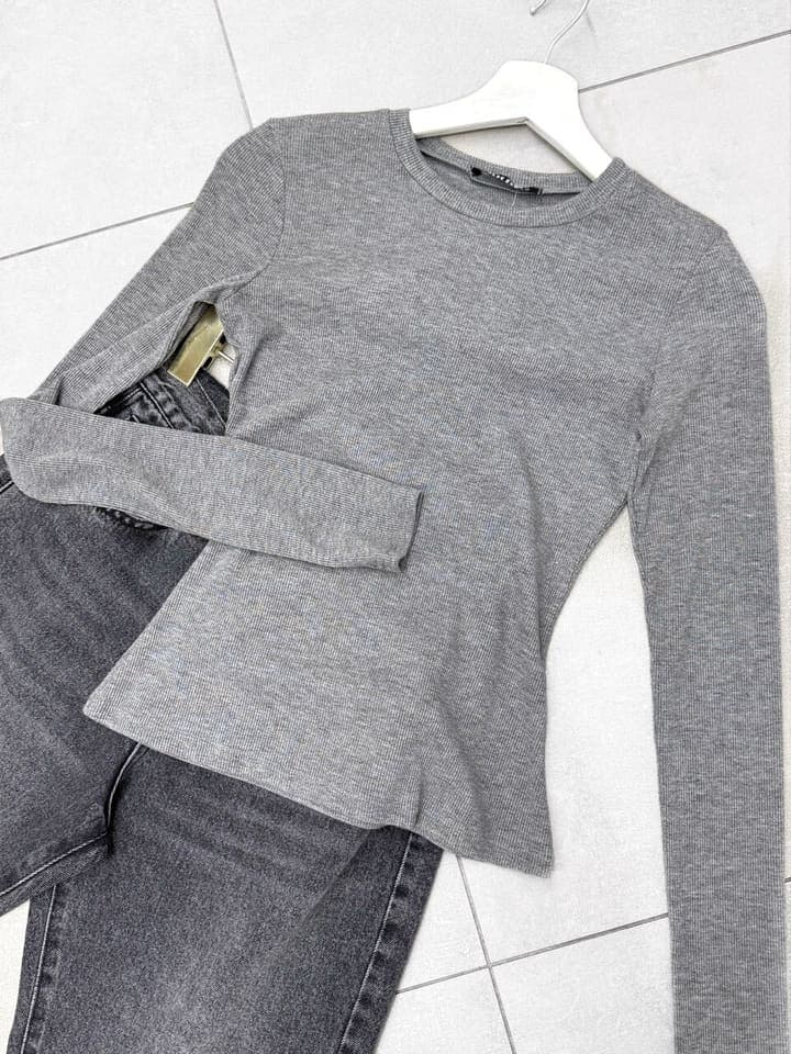Лонгслив OUTFIT 0275 в рубчик